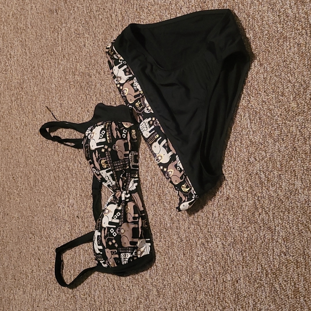 Skye Elephant Print Bikini Set Black White Novelty Print Strappy Swim SIZE M